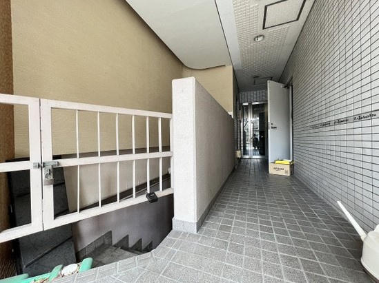 【エントランス】