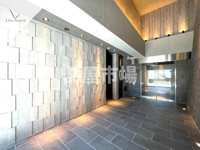 S-RESIDENCE尾久azureのエントランス