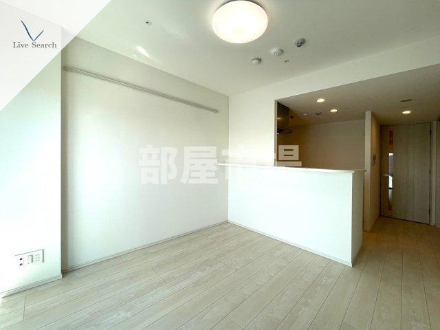 S-RESIDENCE尾久azureの居間・リビング