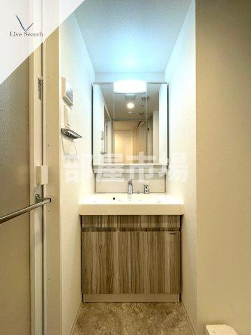S-RESIDENCE尾久azureの洗面所