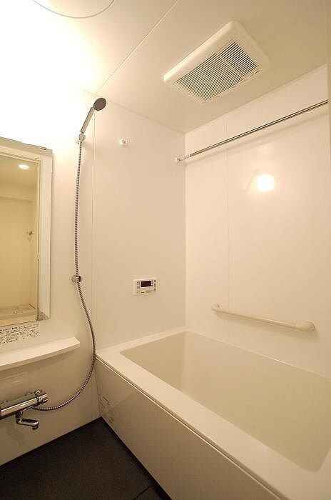 ステージファースト浅草橋の浴室