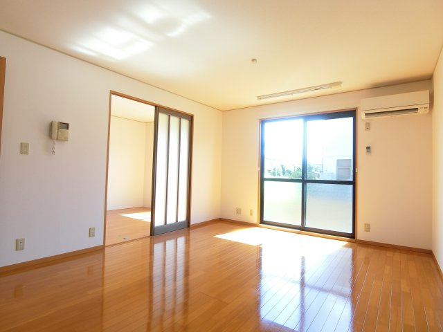 TMKホープⅡM棟の居間・リビング