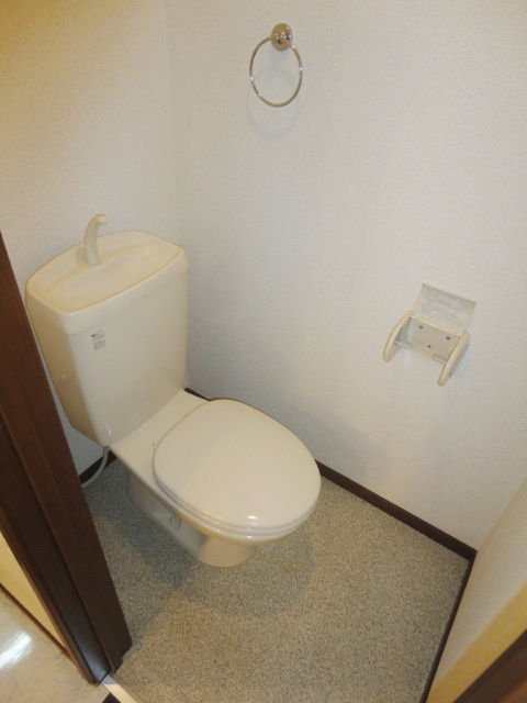  Aレガート久留米大学前のトイレ|コンパクトで使いやすいトイレです※別号室の写真です