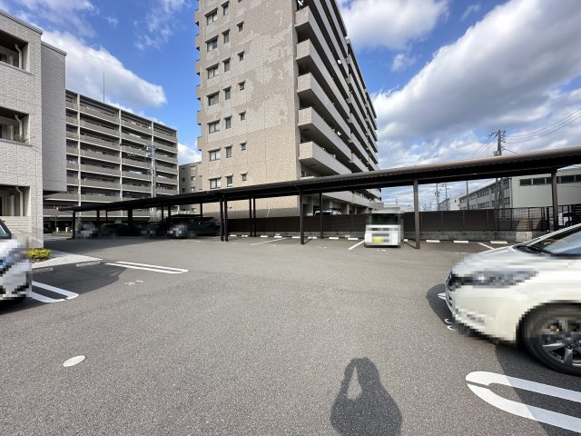 ベレオ ラ・カシータの駐車場