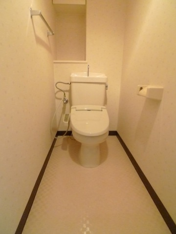 サーパス藤原西町のトイレ