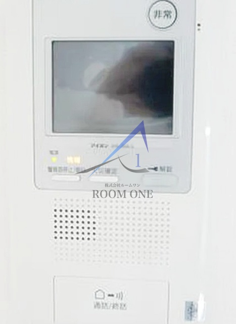 ハーモニーレジデンス川崎のセキュリティ|モニター付きインターホンです。
