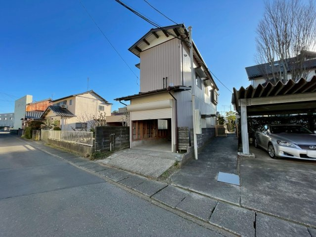 旭市ハ　中古戸建の前面道路含む現地写真