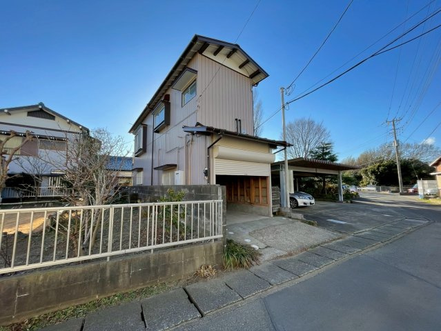 旭市ハ　中古戸建の前面道路含む現地写真