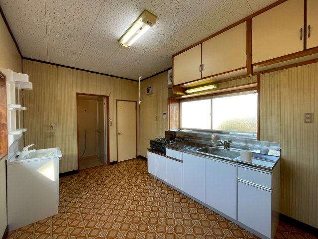 旭市ハ　中古戸建のキッチン