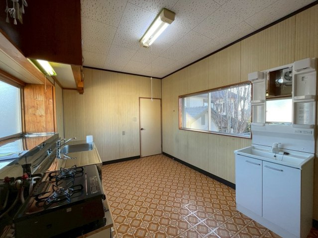 旭市ハ　中古戸建のキッチン