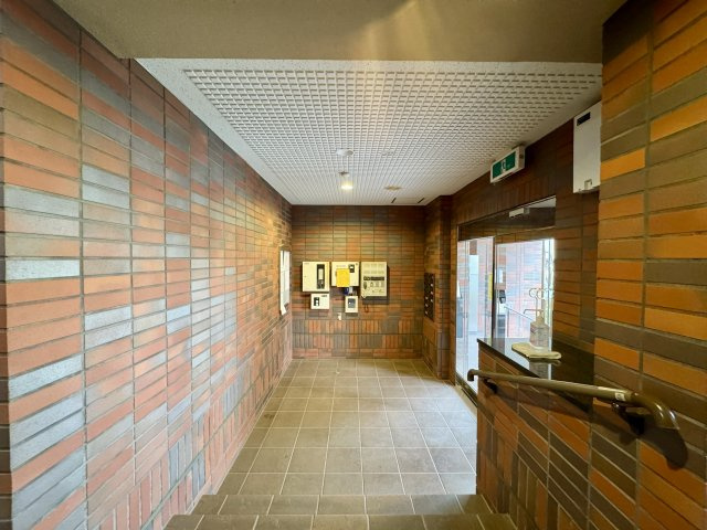 アルコ根上り松のロビー