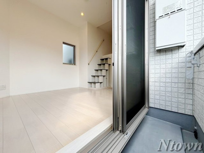 【バルコニー】 | ハーモニーテラス日ノ宮町 | バルコニーからの眺めを楽しみながら食事をしませんか