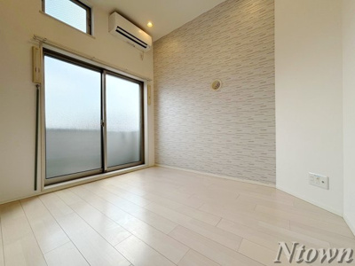 【居間・リビング】 | ハーモニーテラス日ノ宮町 | こちらの居間で趣味の時間をお楽しみください