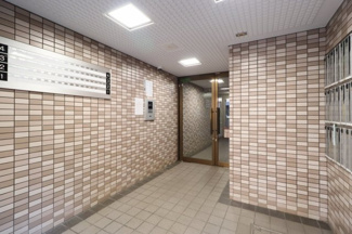 【エントランス】