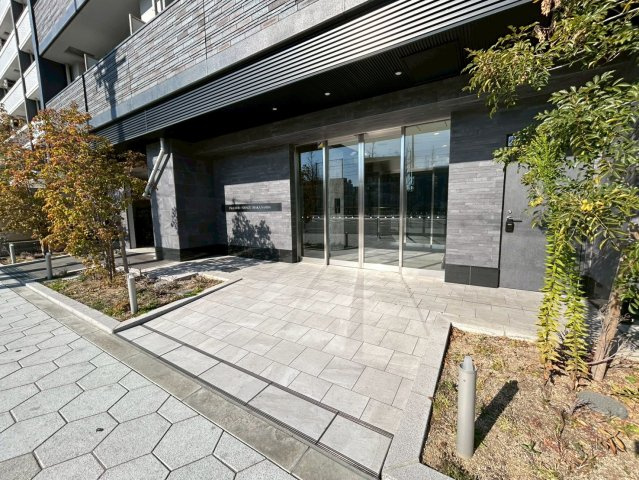 エスリードレジデンス大阪難波のエントランス