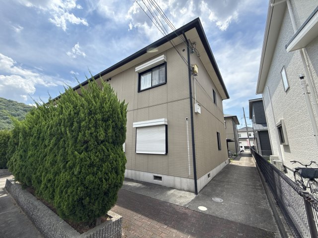 姫路市広畑区蒲田２丁目のハイツの外観