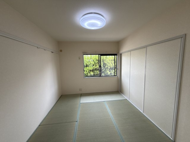 姫路市広畑区蒲田２丁目のハイツの和室