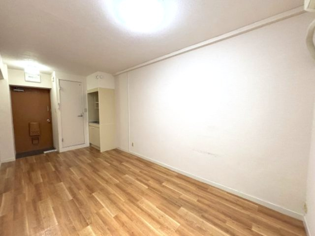 サンハイツ本山の居間・リビング