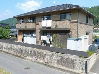 広島市安佐北区上深川町のアパートの外観