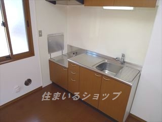 広島市安佐北区上深川町のアパートのキッチン|浄水器一体型シャワー水栓