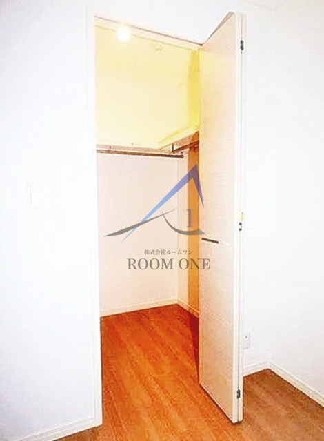 ヴァンベール光が丘公園の収納|ウォークインクローゼットです。