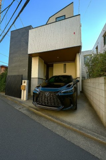 【外観】 | 2026年1月24日撮影
ご自宅から現地まで、当社スタッフがお車にて、「お迎え・お送り」をしております。ぜひお気軽にお問い合わせくださいませ♪