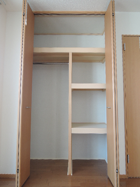 カンタービレ久里浜の収納|高さのある収納