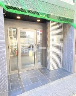 板橋区本町の賃貸マンションのエントランス