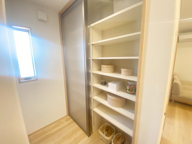 『八王子市新築戸建て』八王子市大楽寺町364-1【仲介手数料無料】の収納|～仲介手数料無料☆八王子ひなた不動産～八王子市大楽寺町　新築戸建て
