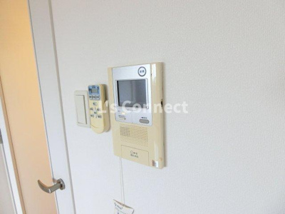 【セキュリティ】 | コージーコートこもれび館 | 突然の来客時もＴＶモニターホンでしっかり確認。