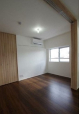 フュージョナル菊川の洋室