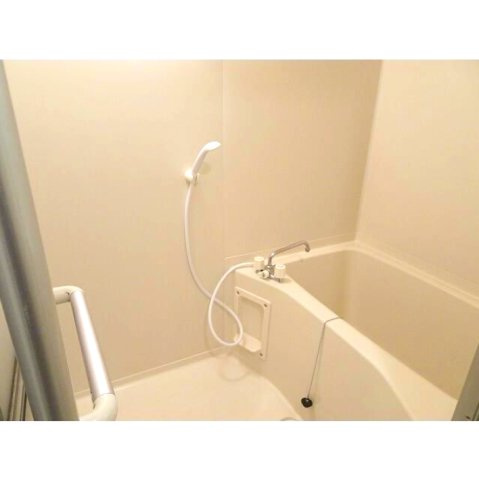 ＹＡＹＯＩ　ＣＯＵＲＴの浴室