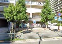 セブンイレブン　足立…まで318m