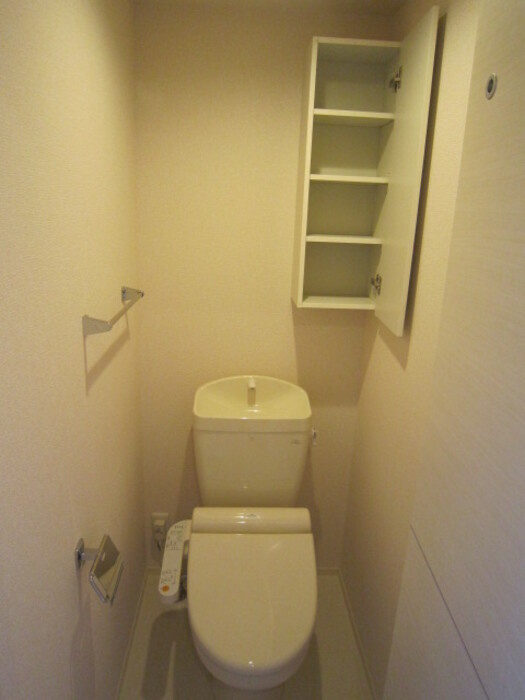 エトワールⅡのトイレ|嬉しい温水洗浄便座付き♪