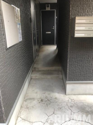 【エントランス】 | クイーンズコートⅡ