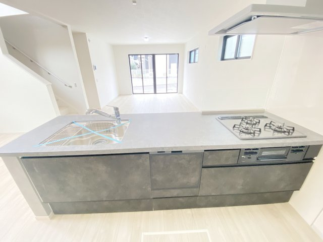 『八王子市新築戸建て』八王子市富士見町33-6【仲介手数料無料】　８期のキッチン|～仲介手数料無料☆八王子ひなた不動産～八王子市富士見町　新築戸建て