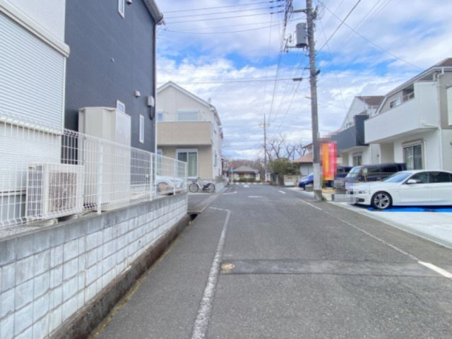 『八王子市新築戸建て』八王子市富士見町33-6【仲介手数料無料】　８期の前面道路含む現地写真|～仲介手数料無料☆八王子ひなた不動産～八王子市富士見町　新築戸建て