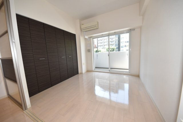 エステムコート難波EASTレオルガの寝室