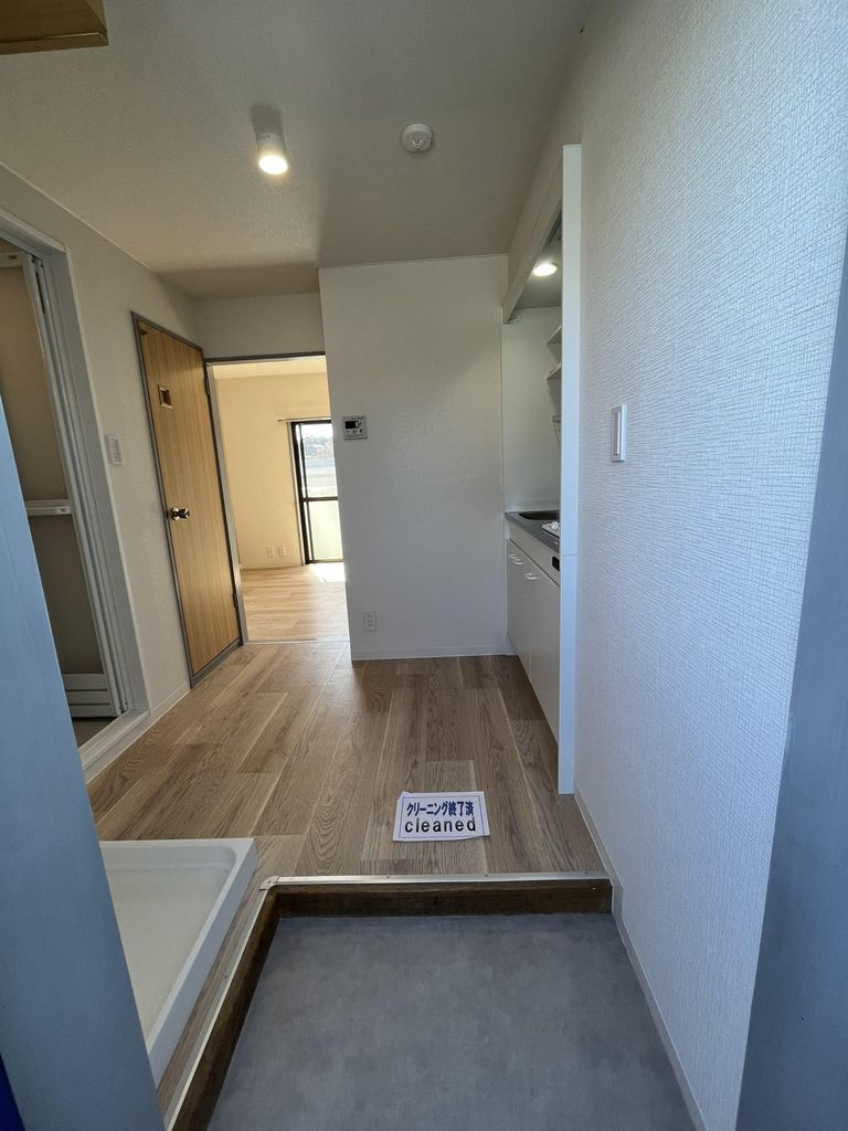 川崎市麻生区高石３丁目の賃貸マンションの玄関