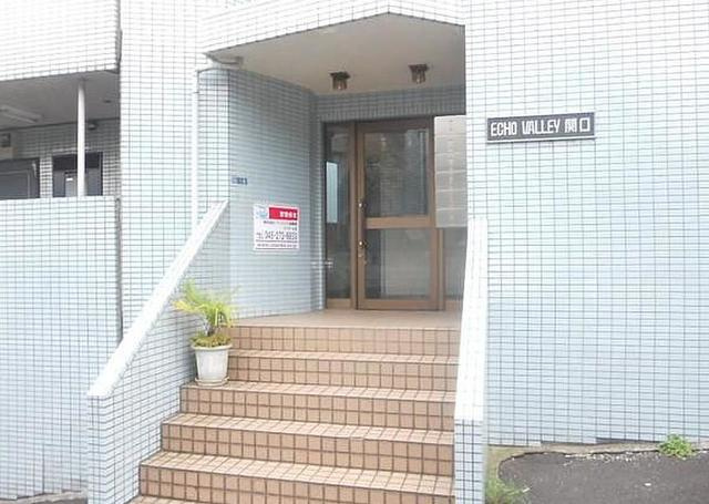 川崎市麻生区高石３丁目の賃貸マンションのエントランス