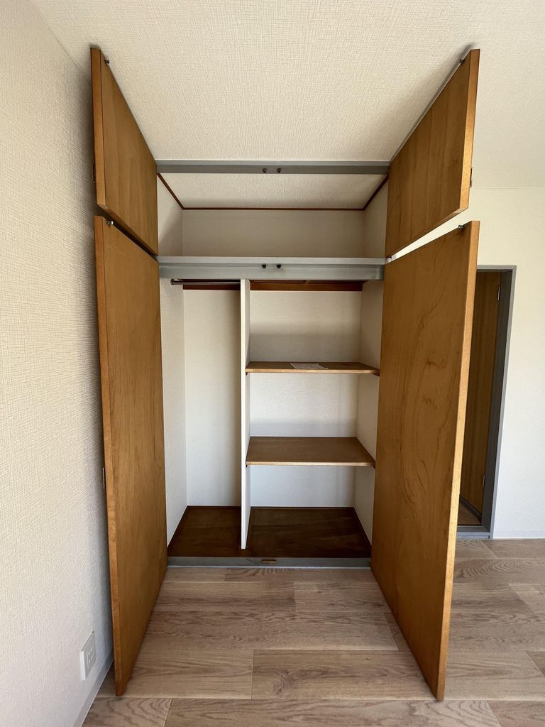 川崎市麻生区高石３丁目の賃貸マンションの収納