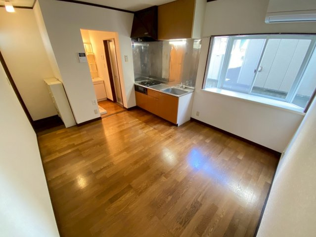 【居間・リビング】