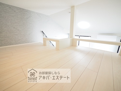 【寝室】 | Grandeur瑞江 | ロフトは最大高さ120ｃｍ～140cm♪寝室として使えます！※同一仕様写真