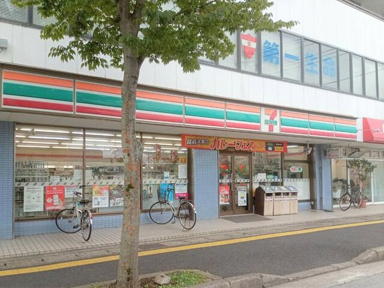 セブンイレブン市原五…まで178m