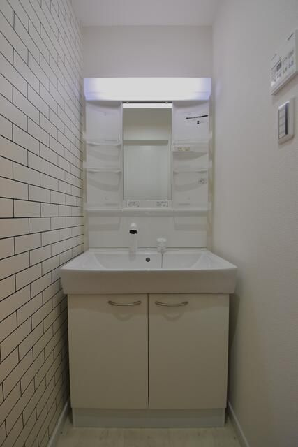 ＬＵＸＩＳ柳沢の洗面所