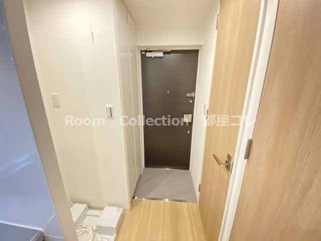 パルティール高畑の玄関