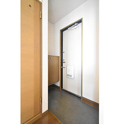 【玄関】 | メゾンクレール西町