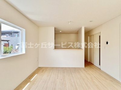 【キッチン】 | 富士宮市ひばりが丘 新築一戸建て | きれいなキッチンです
