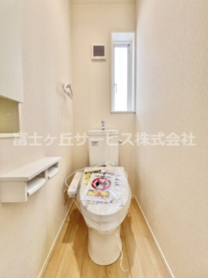 【トイレ】 | 富士宮市ひばりが丘 新築一戸建て | 2Fのトイレです