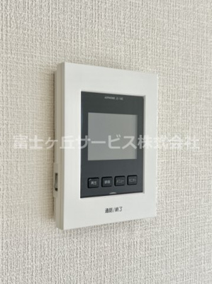 【セキュリティ】 | 富士宮市ひばりが丘 新築一戸建て | TVモニター付きインターフォンです